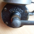 Rekord Tokoz ,t�et� typ s p�eklap��em a brzd�c� matic� na kli�ce,detail matice a signace na t�le